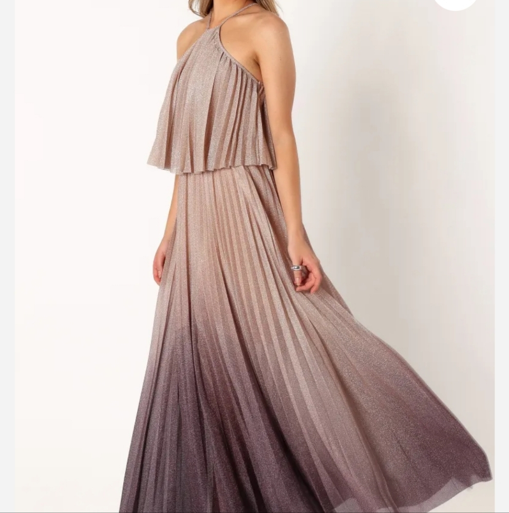 Petal & Pup Women's Gia Pleated Halterneck Maxi Dress - Picture 4 of 8